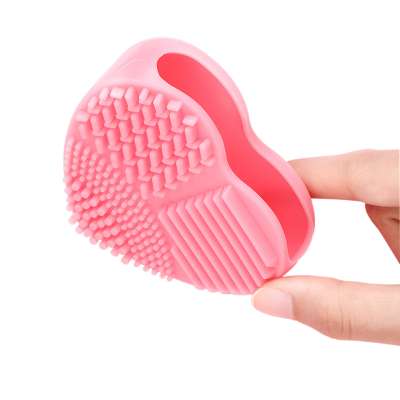 High Quality Customized  Heart Shape Silicon Makeup Brush Cleaning Pad Finger Cleaner Mat